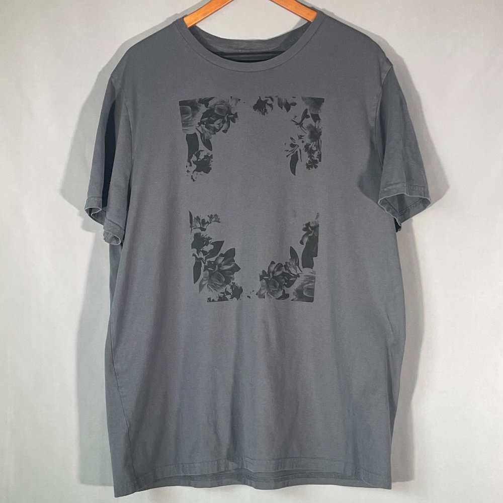 Men's Express Gray Tshirt Size XL